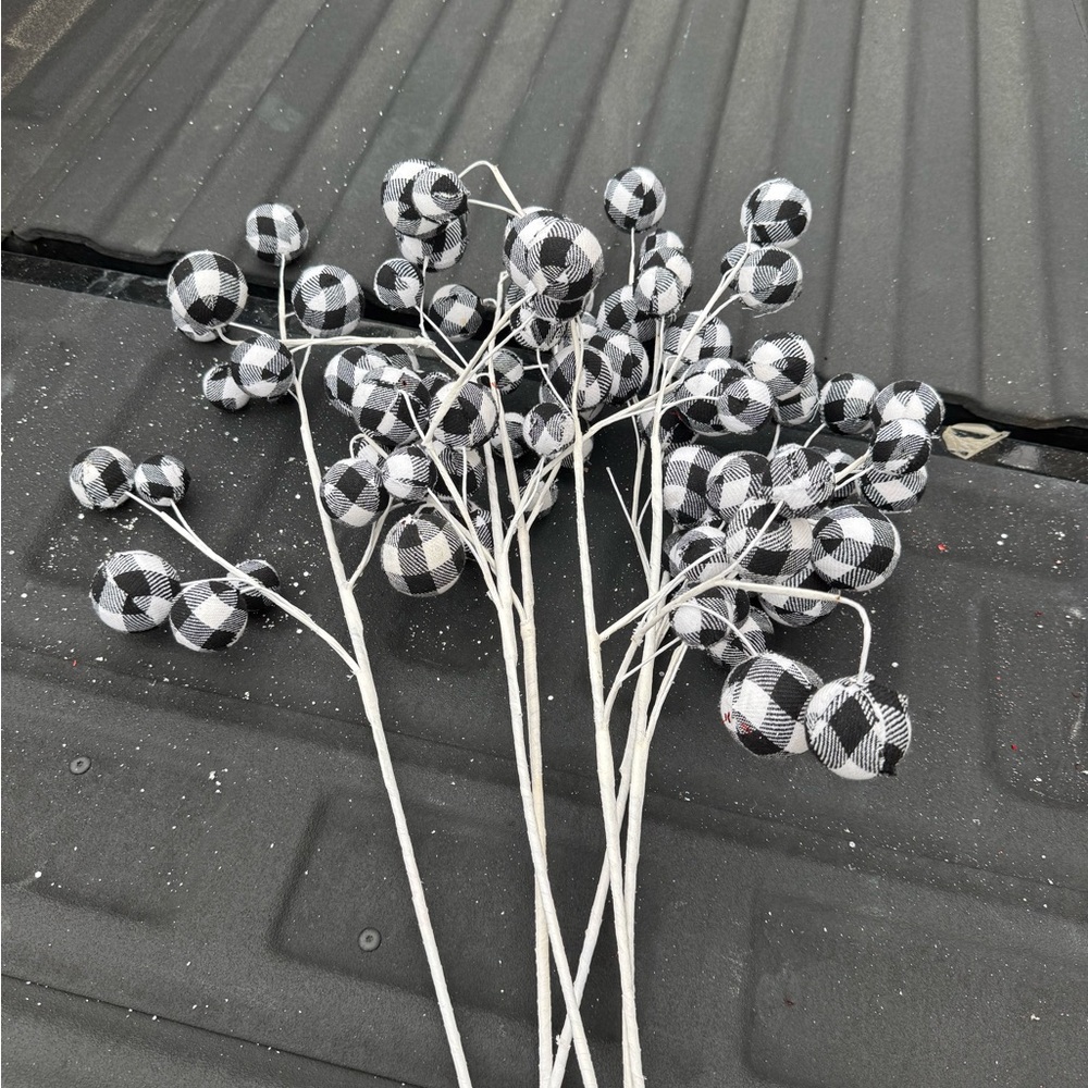 Black and White Plaid Decorative picks